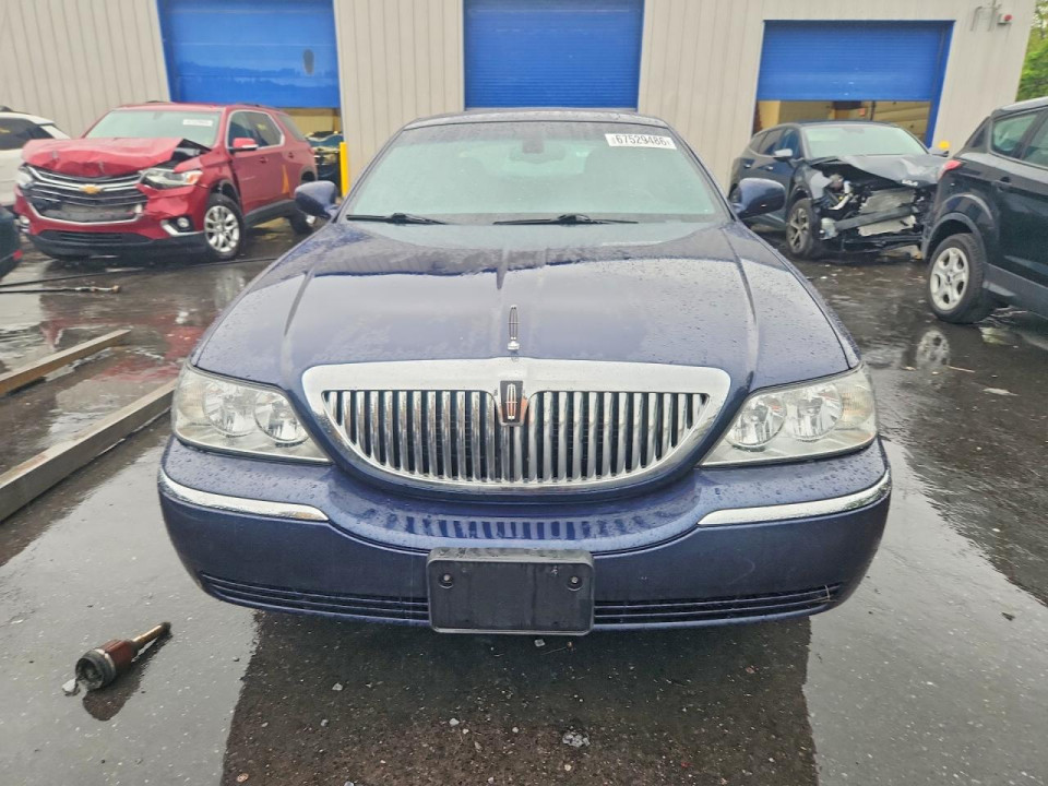 Lincoln TOWNCAR 2003 — Copart