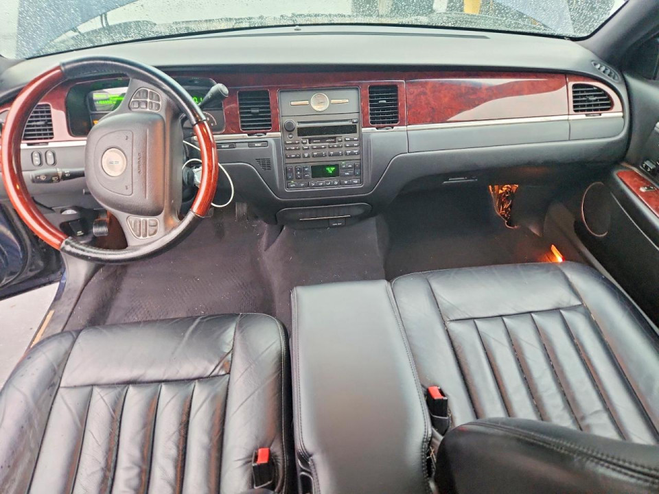 Lincoln TOWNCAR 2003 — Copart