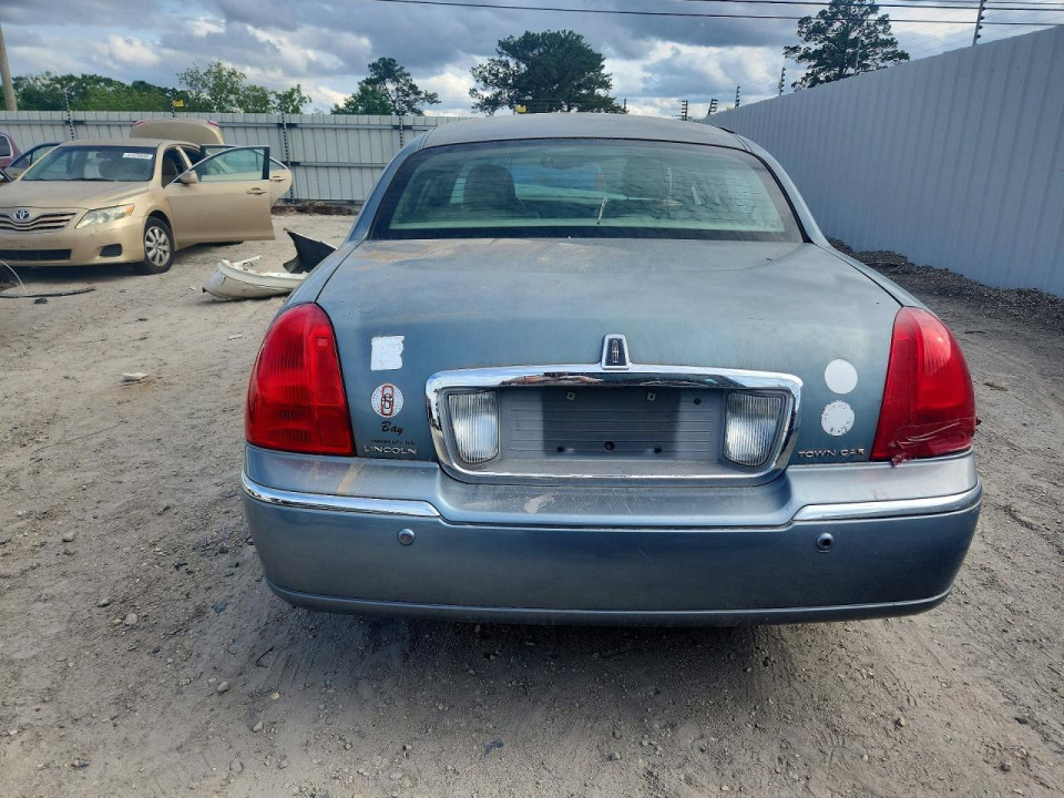 Lincoln TOWNCAR 2004 — Copart