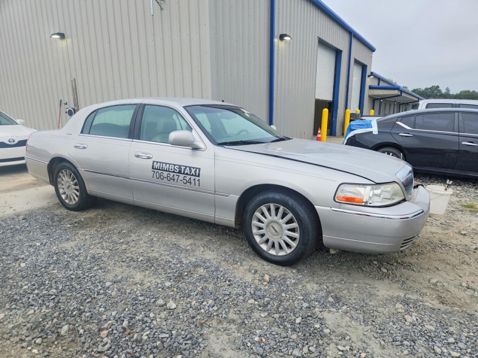 Lincoln TOWNCAR 2005 — Copart