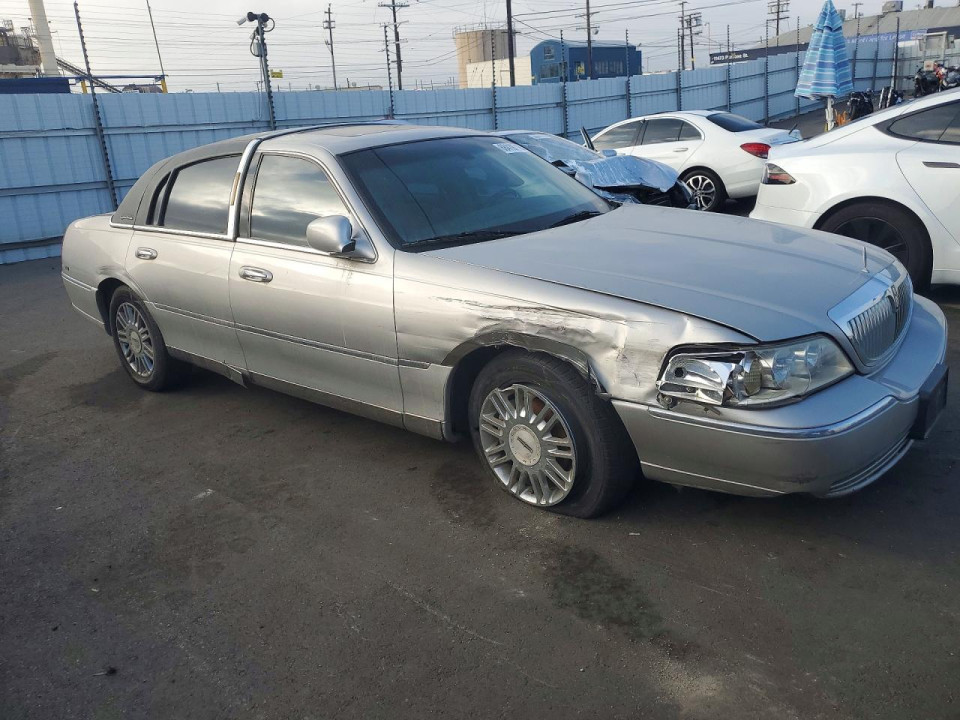 Lincoln TOWNCAR 2006 — Copart