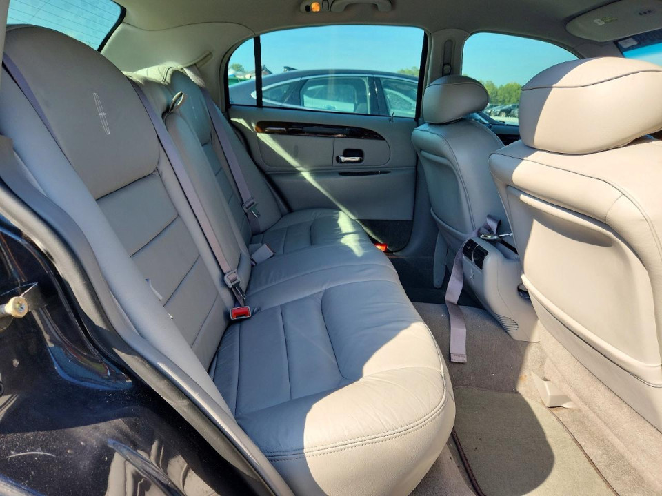Lincoln TOWNCAR 2002 — Copart