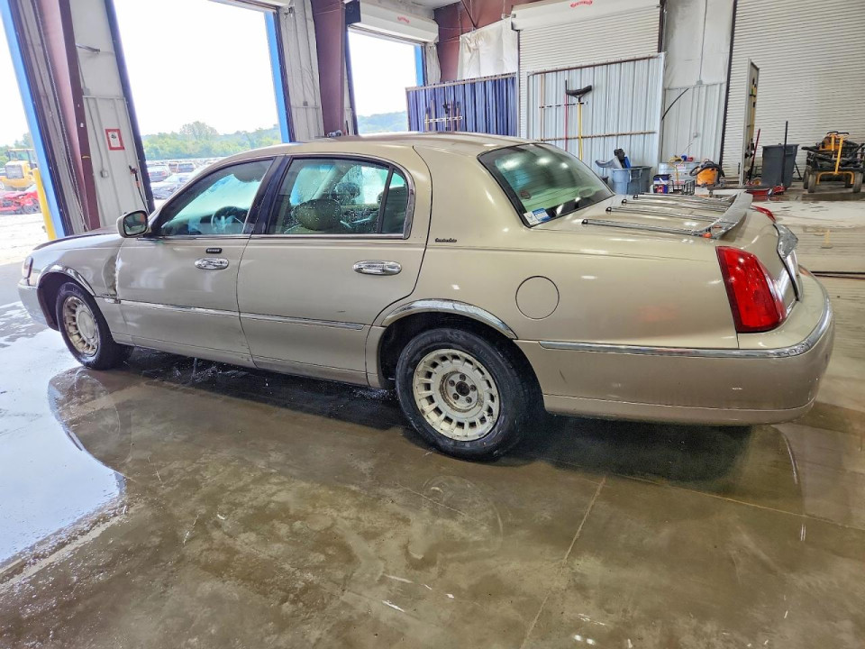 Lincoln TOWNCAR 2001 — Copart