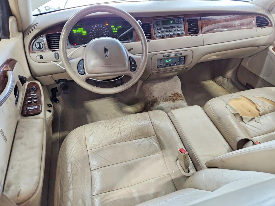Lincoln TOWNCAR 2001 — Copart