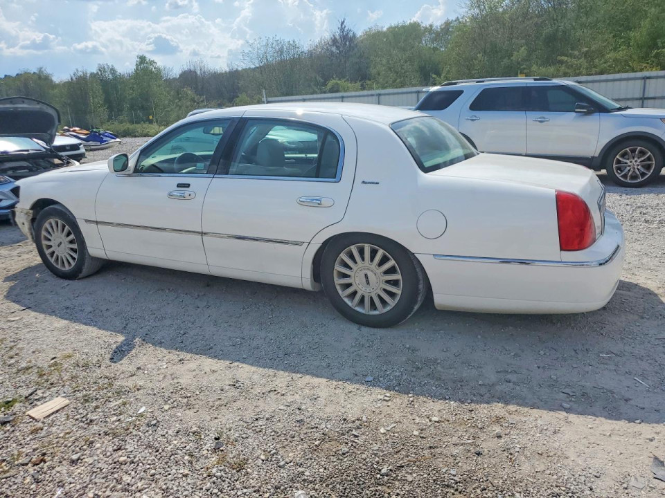 Lincoln TOWNCAR 2005 — Copart