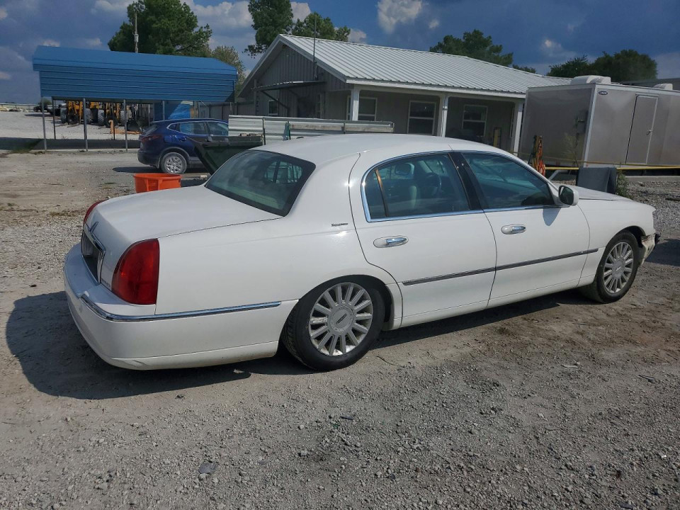 Lincoln TOWNCAR 2005 — Copart
