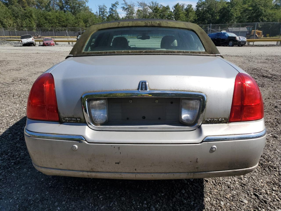 Lincoln TOWNCAR 2003 — Copart