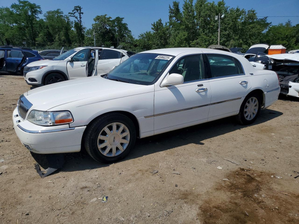 Lincoln TOWNCAR 2011 — Copart