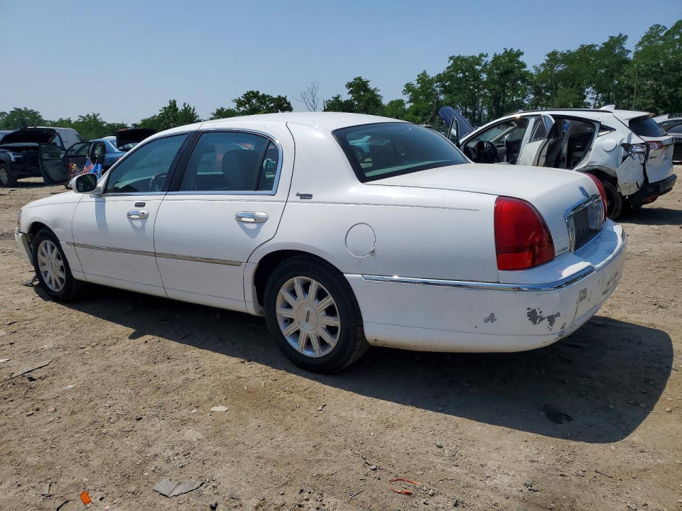 Lincoln TOWNCAR 2011 — Copart