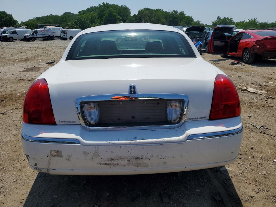 Lincoln TOWNCAR 2011 — Copart