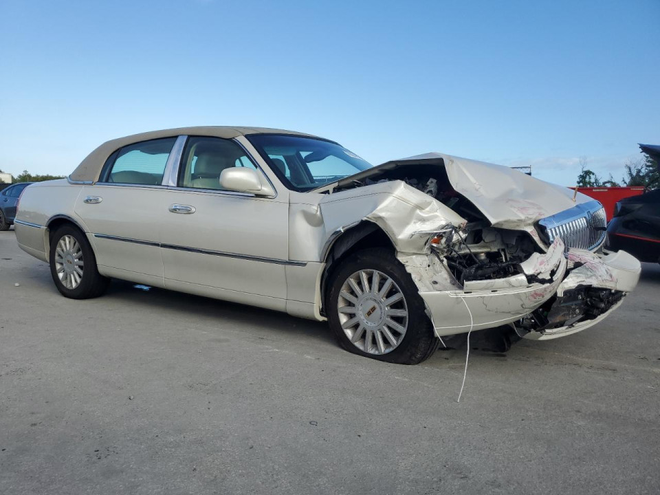 Lincoln TOWNCAR 2005 — Copart