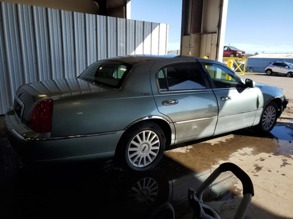 Lincoln TOWNCAR 2005 — Copart