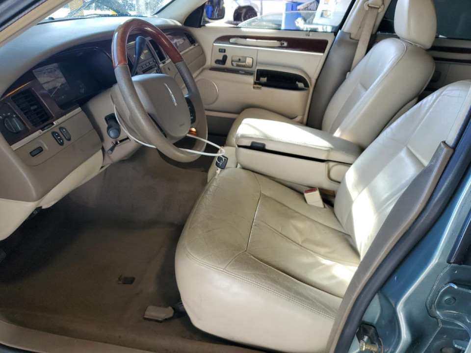 Lincoln TOWNCAR 2005 — Copart