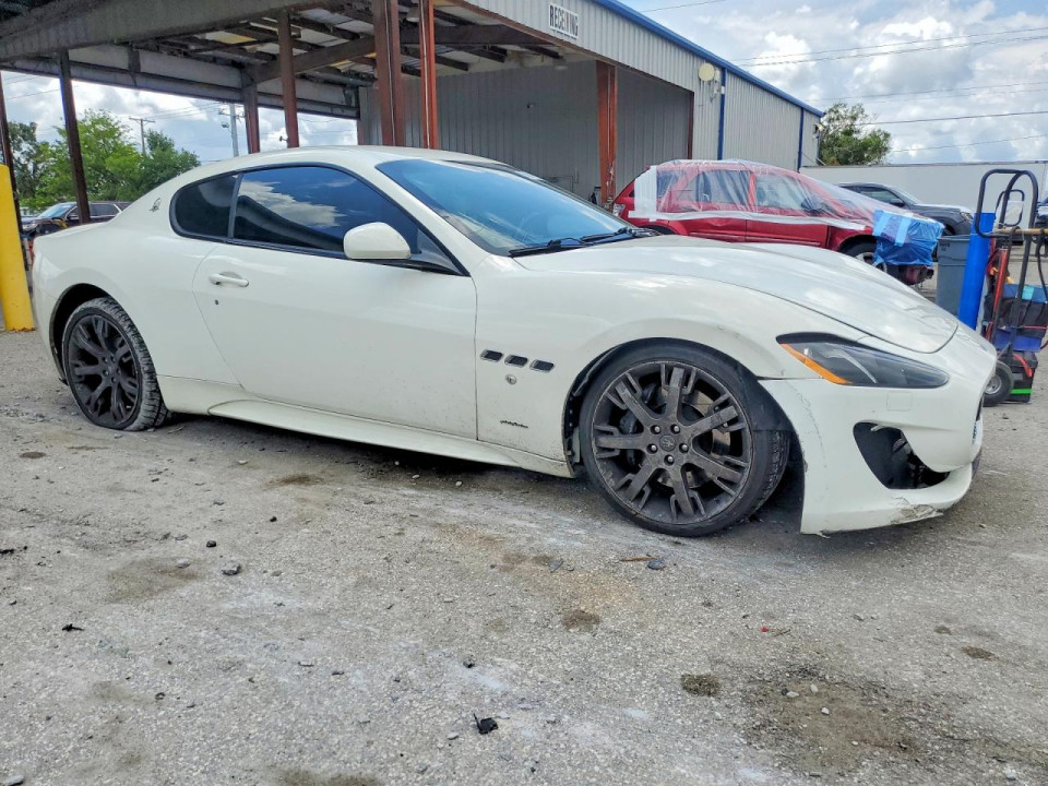 Maserati GRANTURISMO S 2015 — Copart