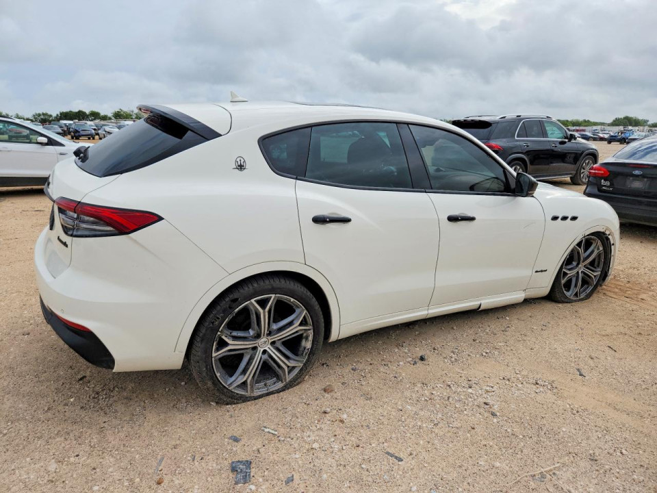 Maserati LEVANTE S 2021 — Copart