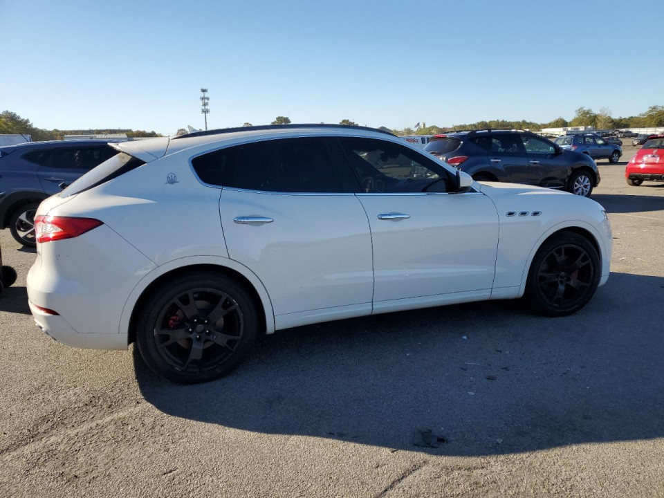 Maserati LEVANTE SPORT 2017 — Copart