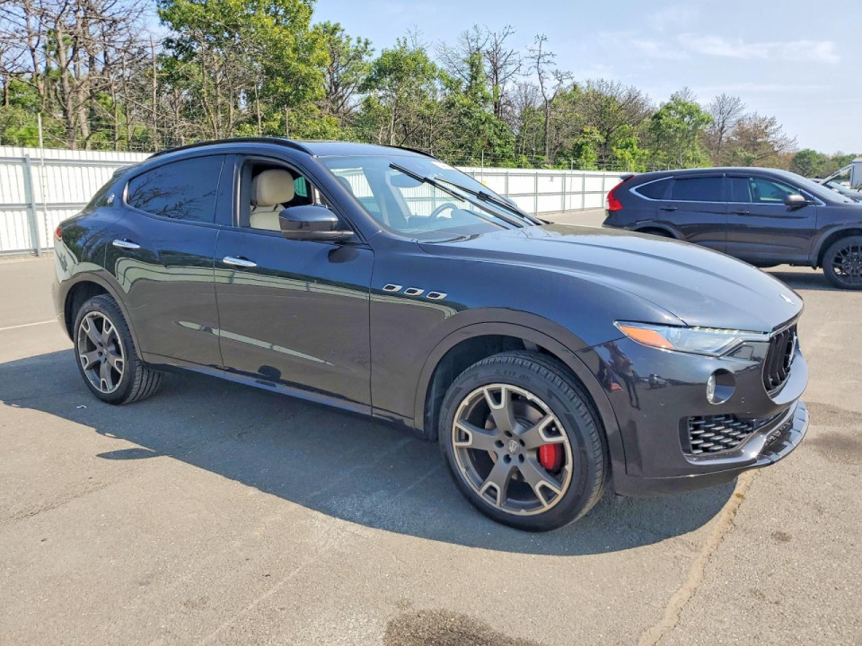 Maserati LEVANTE SPORT 2017 — Copart