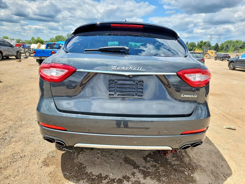 Maserati LEVANTE LUXURY 2017 из США