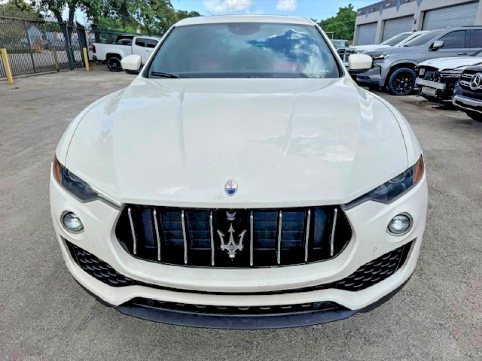 Maserati LEVANTE 2018 из США