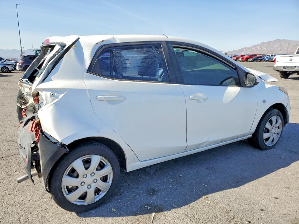 Mazda 2 2013 — Copart