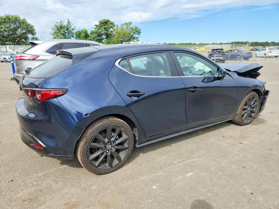 Mazda 3 SELECT SPORT 2024 — Copart