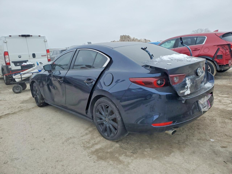 Mazda 3 SELECT SPORT 2024 — Copart