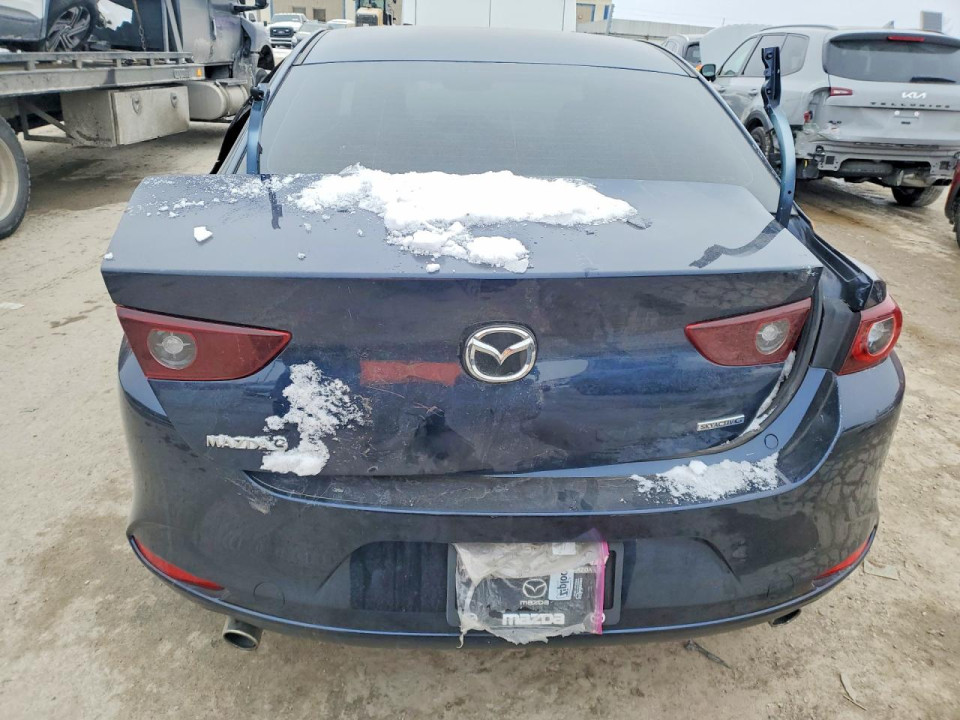 Mazda 3 SELECT SPORT 2024 — Copart