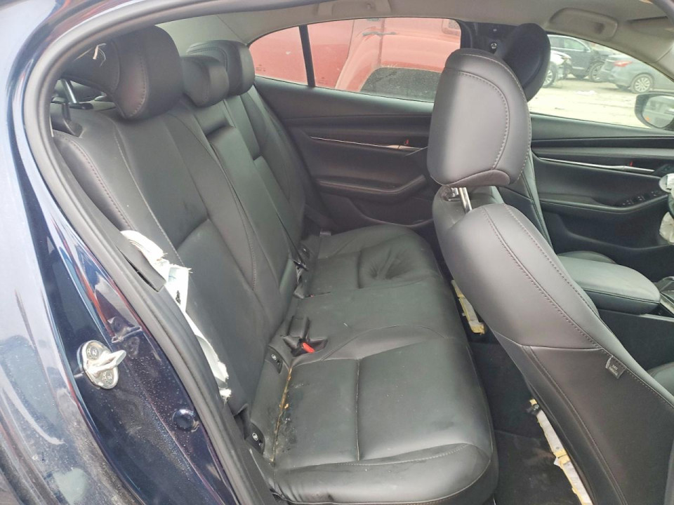 Mazda 3 SELECT SPORT 2024 — Copart