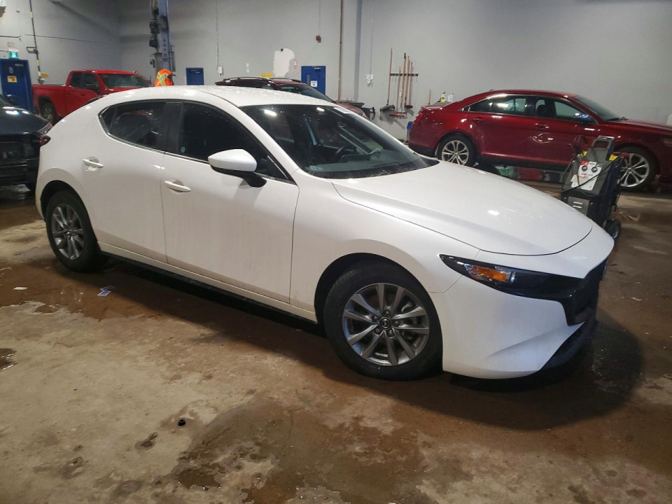 Mazda 3 SELECT SPORT 2025 — Copart