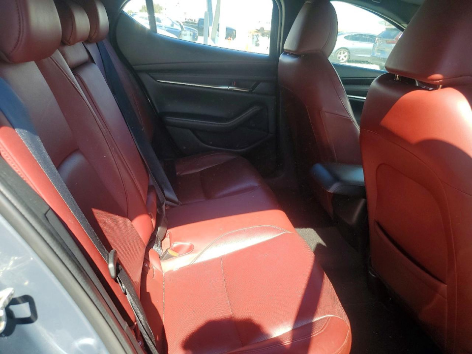Mazda 3 2024 — Copart