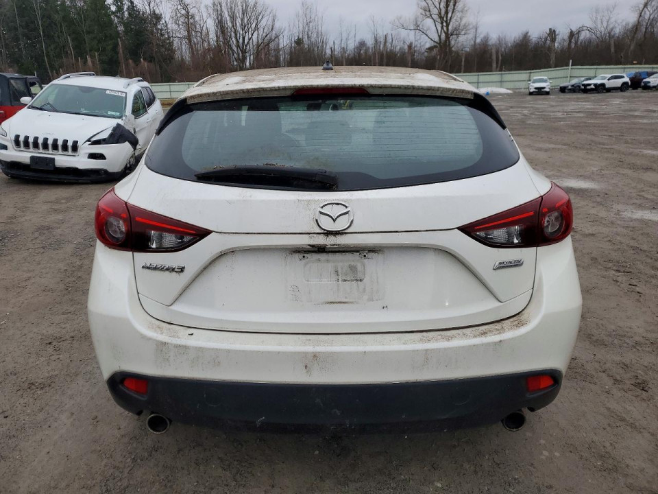 Mazda 3 2015 — Copart