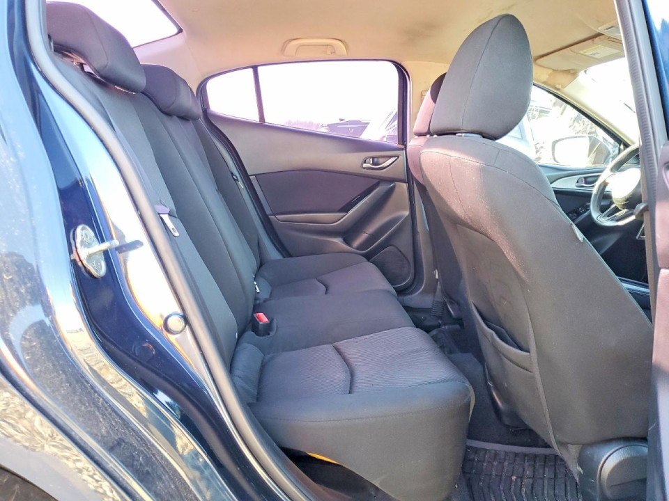 Mazda 3 2017 — Copart