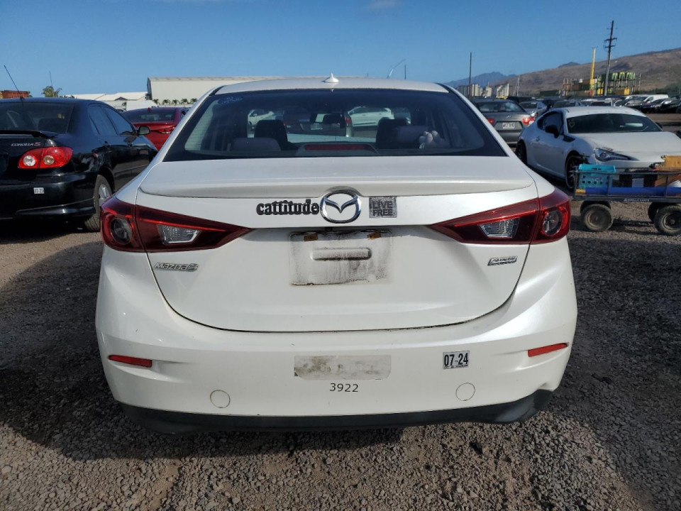 Mazda 3 2016 — Copart
