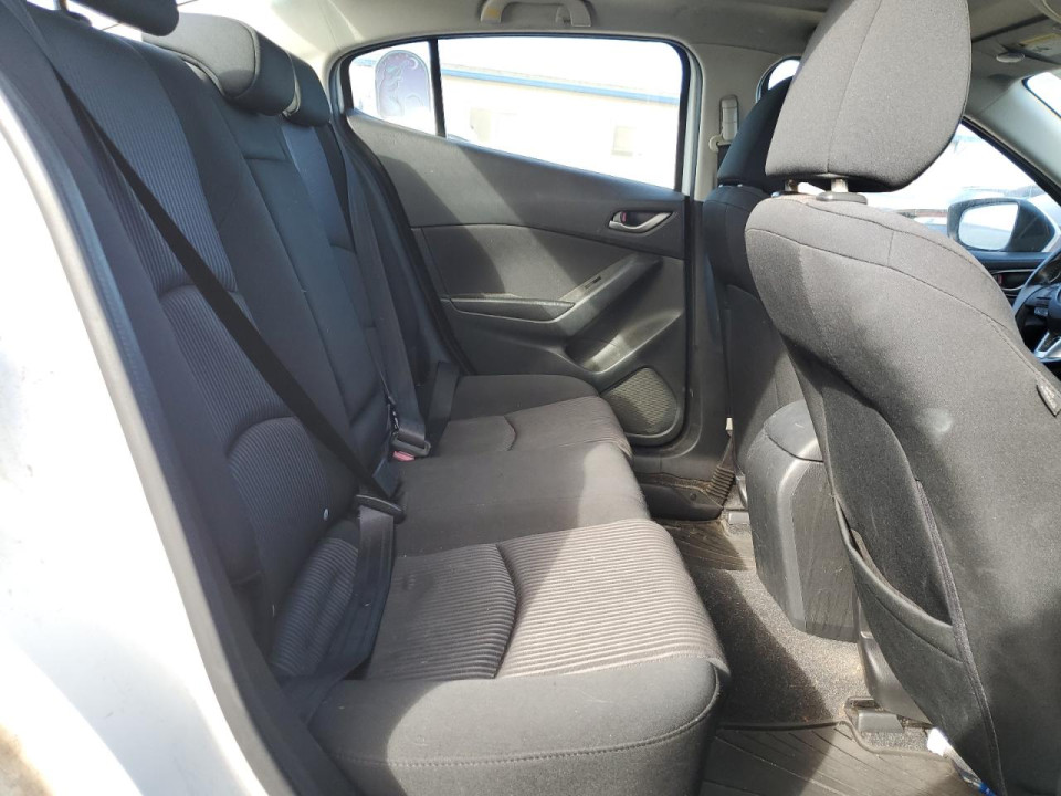 Mazda 3 2016 — Copart