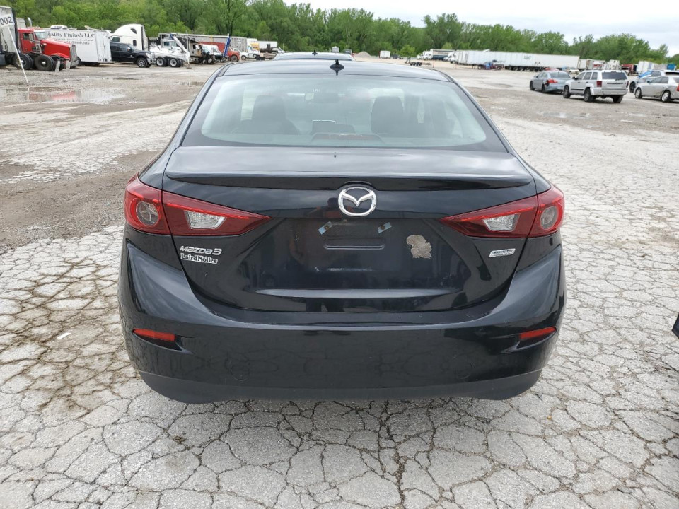 Mazda 3 2016 — Copart
