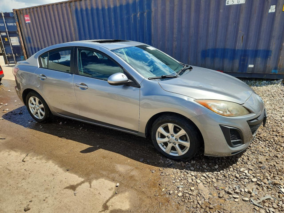 Mazda 3 2011 — Copart