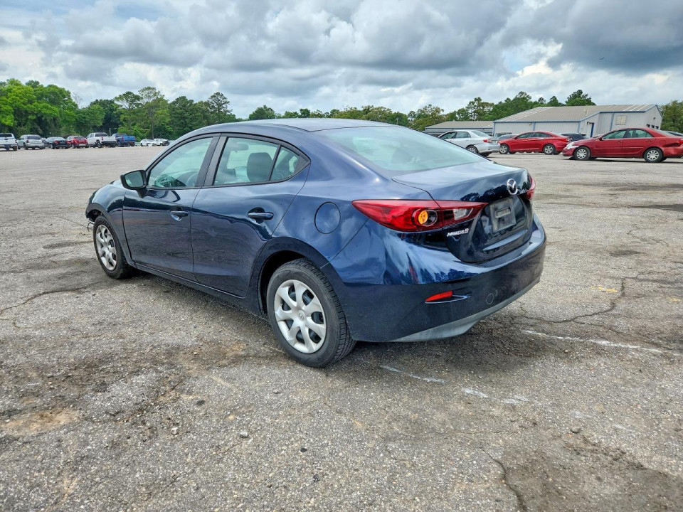 Mazda 3 2015 — Copart