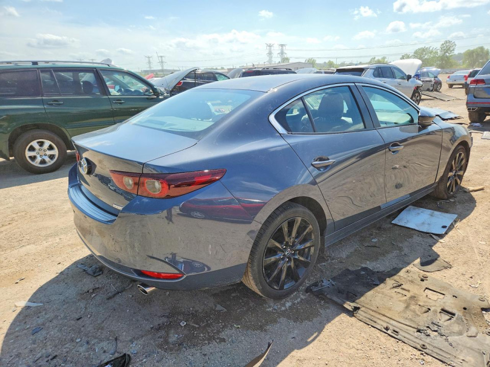 Mazda 3 2025 — Copart