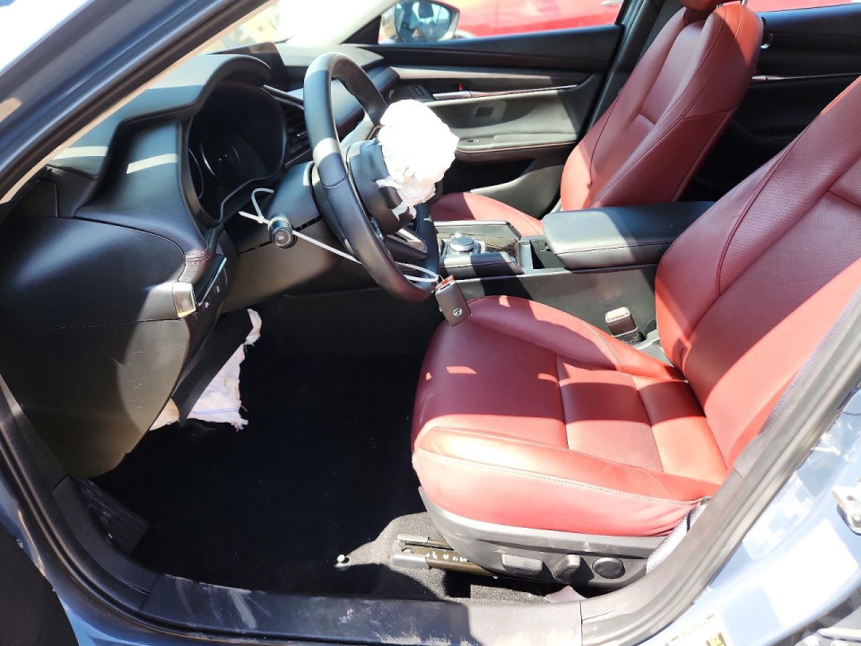 Mazda 3 2025 — Copart