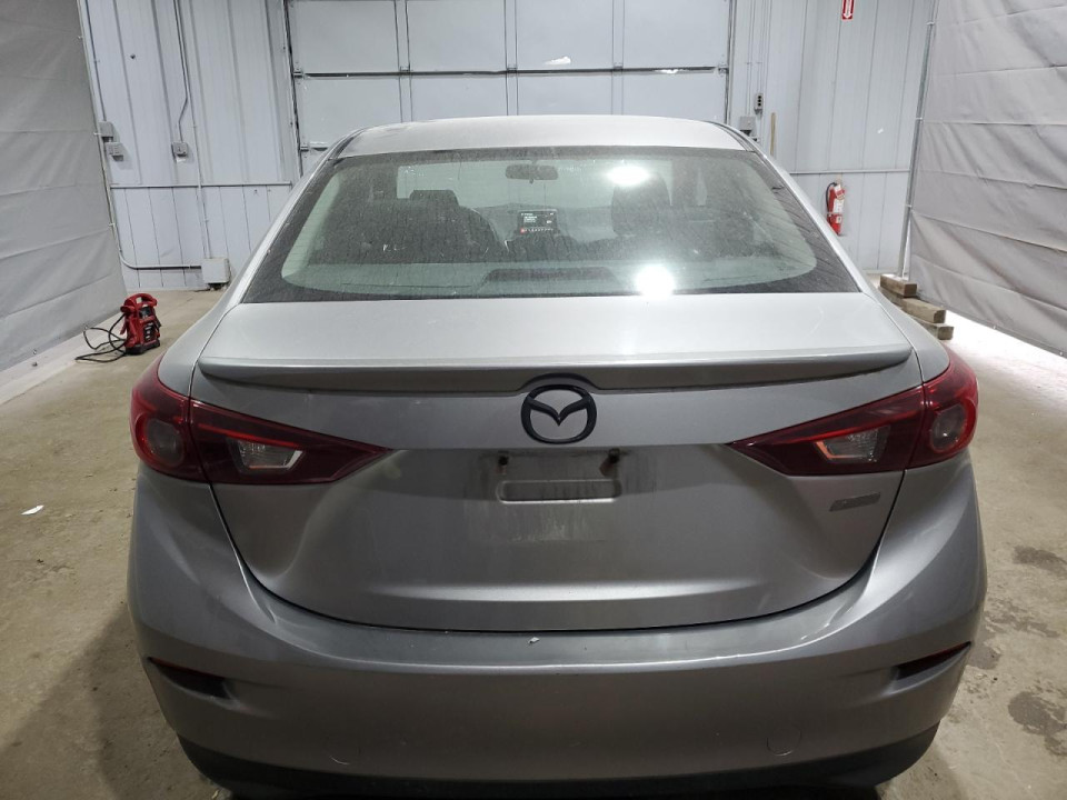 Mazda 3 2015 — Copart