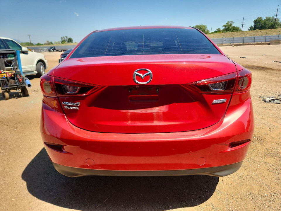 Mazda 3 2016 — Copart