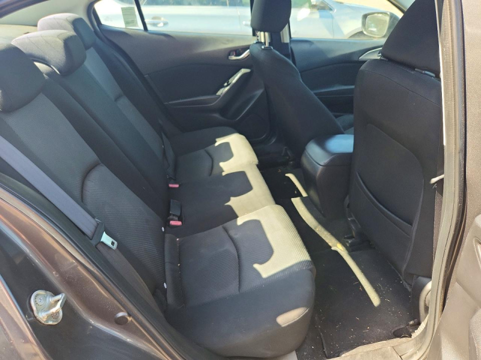 Mazda 3 2017 — Copart