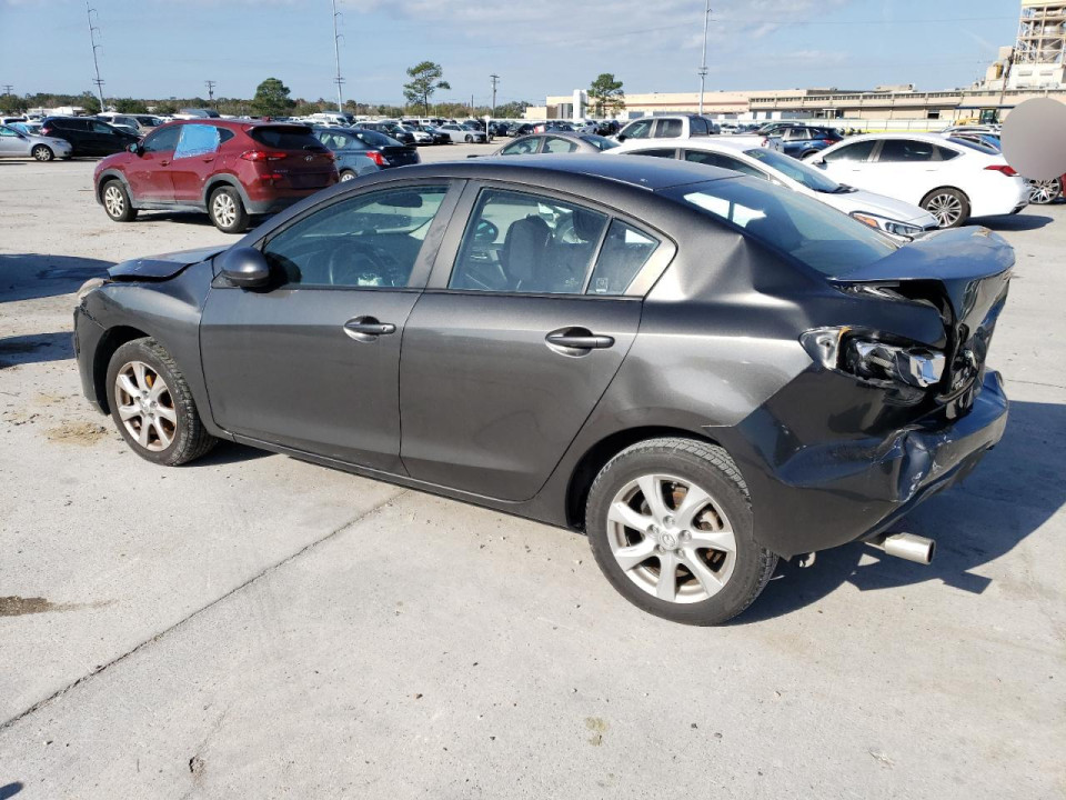 Mazda 3 2011 — Copart