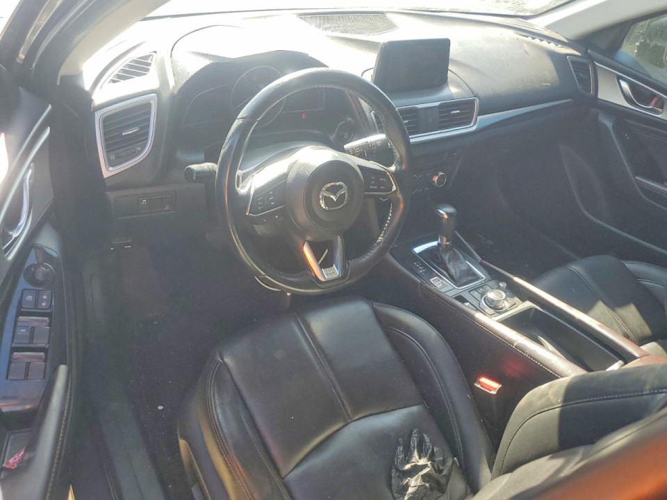 Mazda 3 2017 — Copart