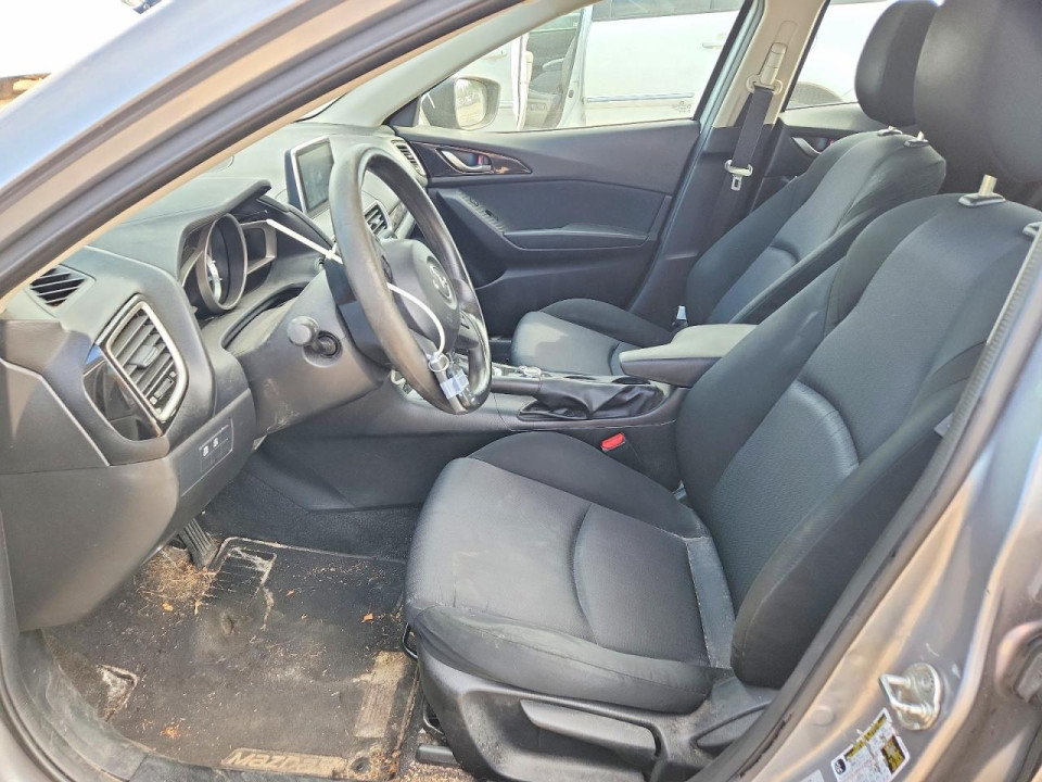 Mazda 3 2016 — Copart