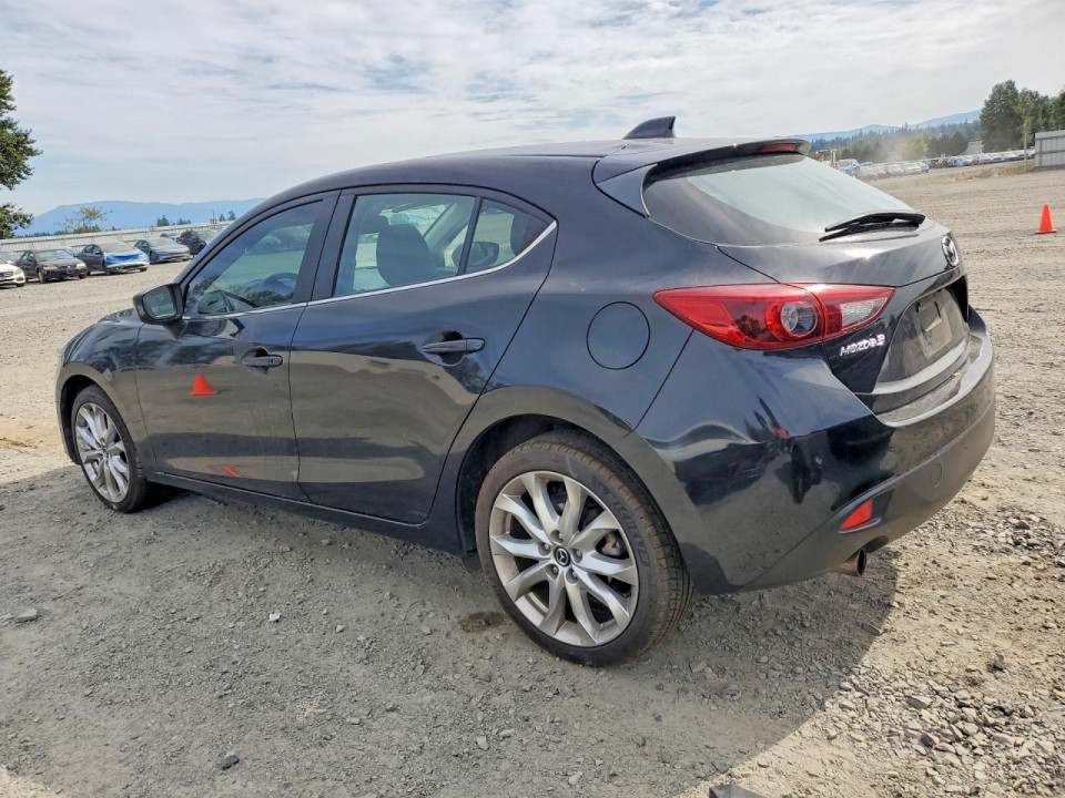 Mazda 3 2015 — Copart