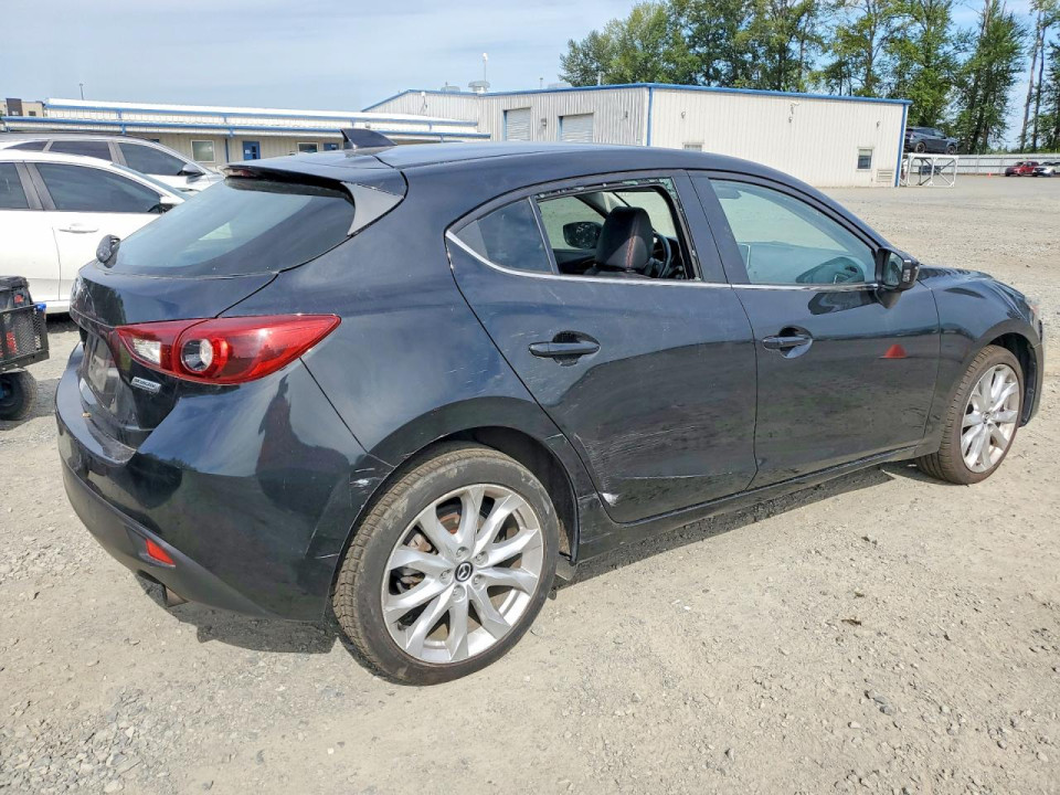 Mazda 3 2015 — Copart