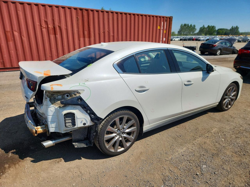 Mazda 3 2019 — Copart