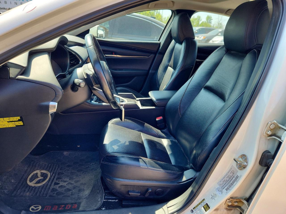 Mazda 3 2019 — Copart