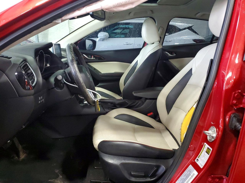 Mazda 3 2015 — Copart
